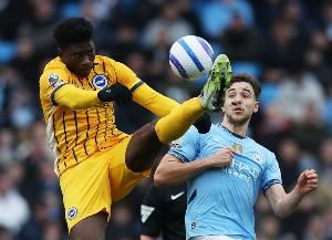 记者：布莱顿一直强调无意出售巴莱巴，球员是否接受是另一回事