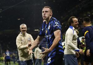 米体：国米拒绝了纽卡斯尔对弗拉泰西的求购意向，打算与他续约